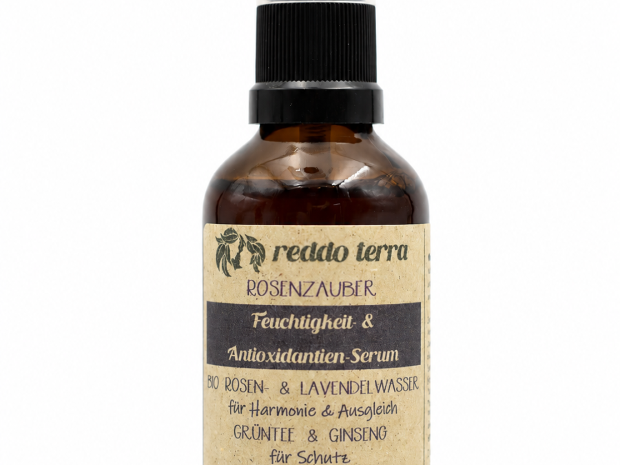 Rosenzauber Feuchtigkeits- und Antioxidantien-Serum von Reddo Terra in brauner Glasflasche