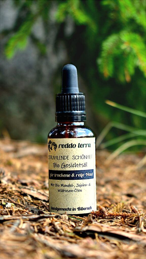 Strahlende Schönheit Bio Gesichtsöl für trockene und reife Haut mit Mandel, Jojoba und Wildrosen-ölen 1